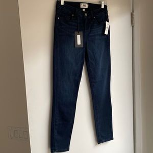 Nwt Paige verdugo crop mid lake dark blue jeans. Size 26